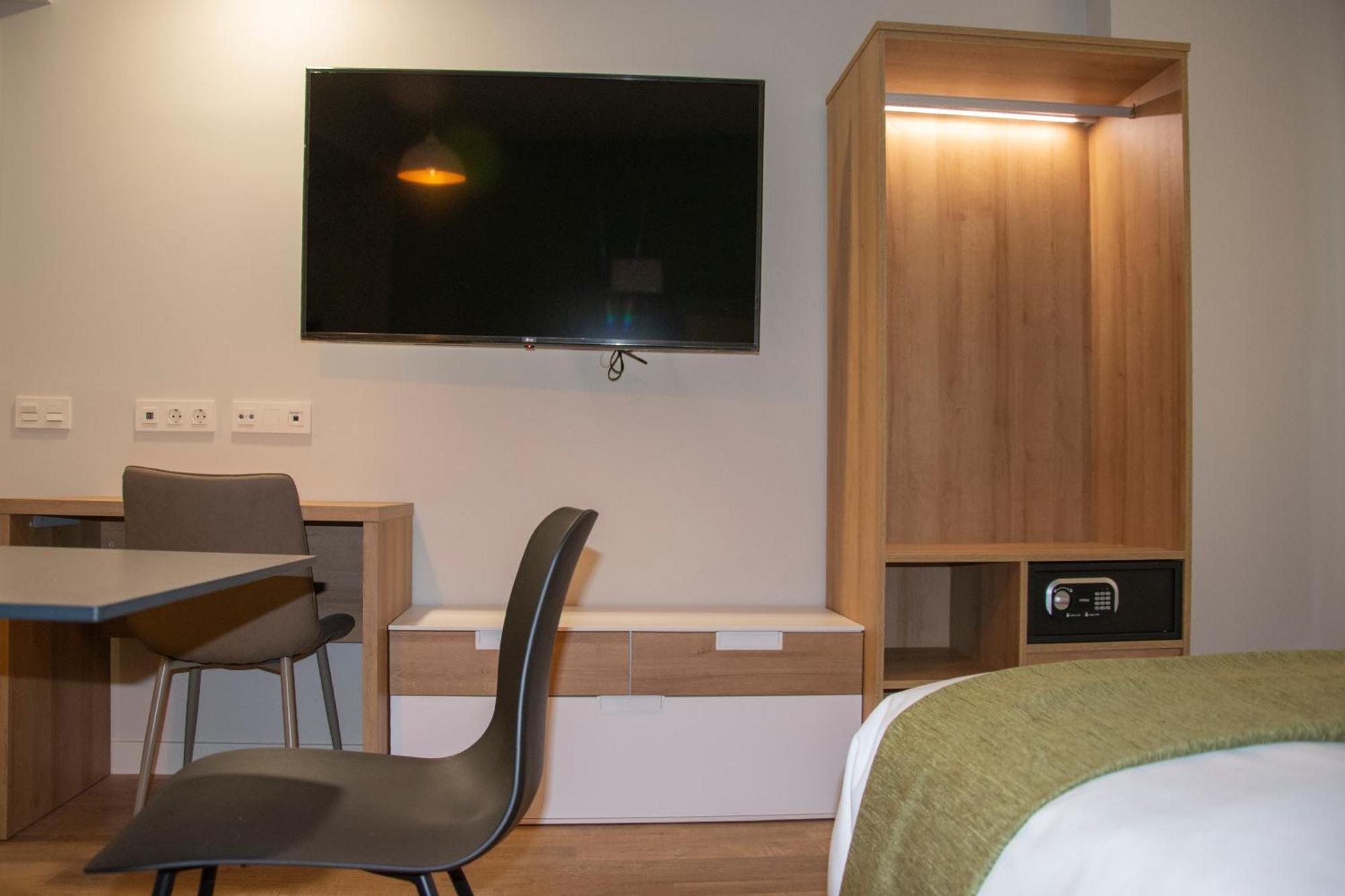 Aparthotel Essenzia De Castilla Aranda de Duero Exteriér fotografie