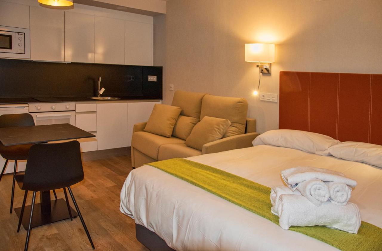 Aparthotel Essenzia De Castilla Aranda de Duero Exteriér fotografie